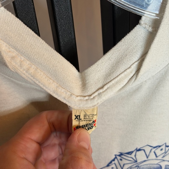 Screen Stars Cream Tee with Blue Emblem - Picture 5 of 5